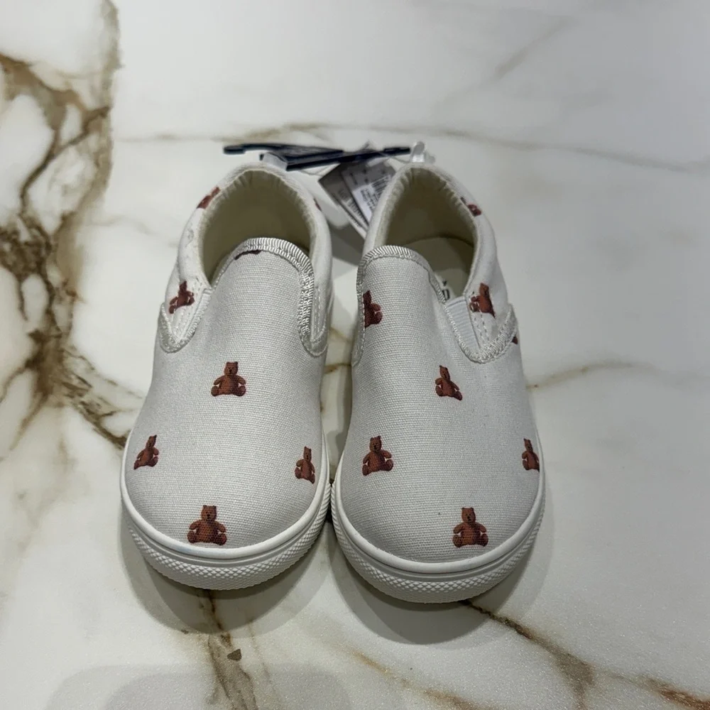 GAP Kids White Slip-On Sneakers with Bear Print